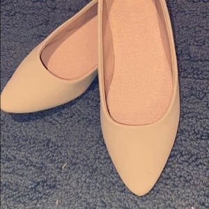 Nude Flats